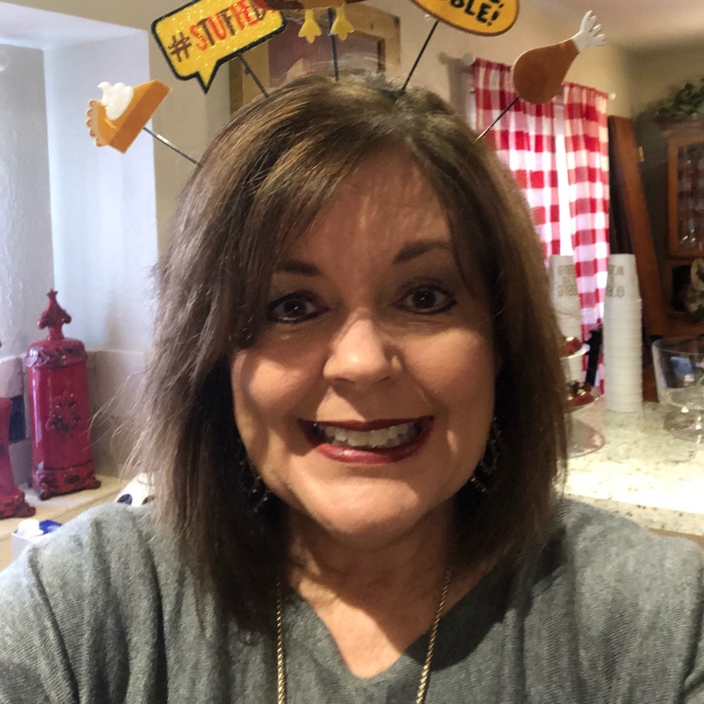 Meet your Posher, Gena